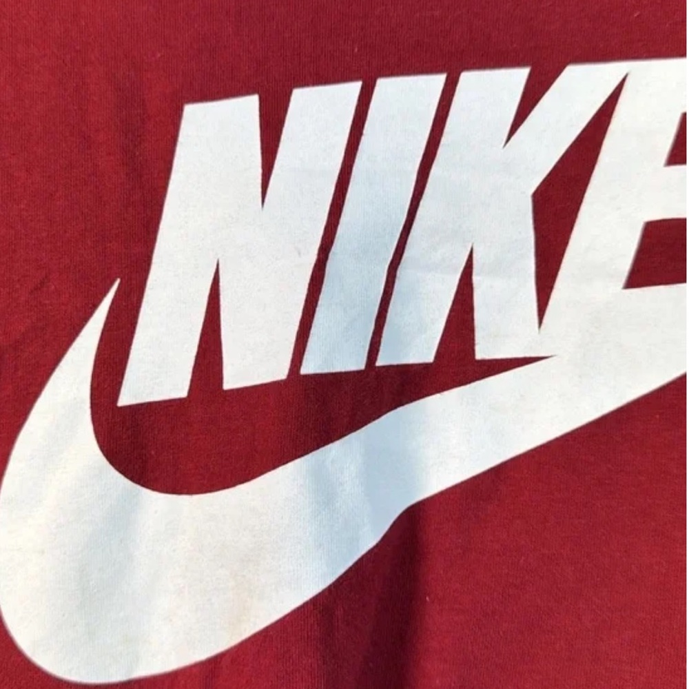 Nike Men’s Long Sleeve T-Shirt XXL Burgundy Big Swoosh Logo Graphic Tee - Picture 5 of 6
